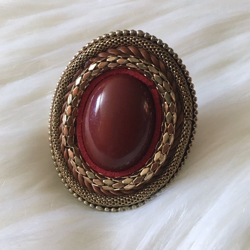Statement Ring Burgundy Red Gold Tone Chain Border